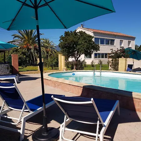 Villa Piscine Chauffee 15 Pers Avec Piscine Vue Montagne 1km *