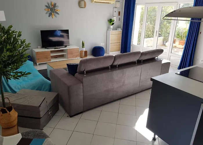 Giorgha Piscine Chauffee 15 Pers Avec Piscine Vue Montagne 1km